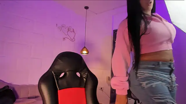 sarajhonson dl online show from 25, 2, 2026