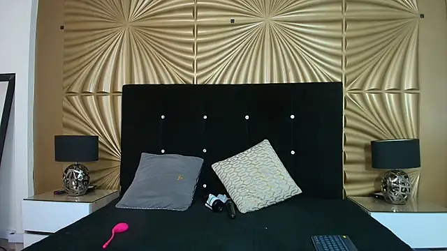 emmily keller19 online show from 3, 4, 2026