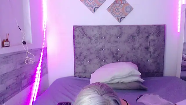 Cuckold lover69 online show from 21, 5, 2026