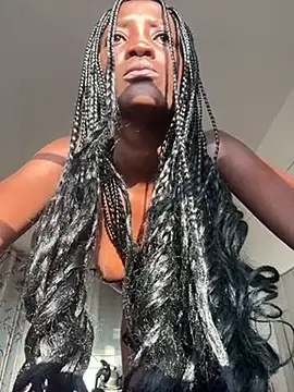 Fanclubbbbb online show from 6, 3, 2025