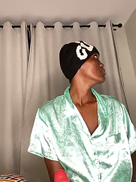 Fanclubbbbb online show from 12, 11, 2025