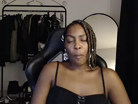 marisilva br online show from 5, 3, 2025