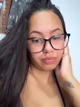 Monica Pimentinha  online show from 18, 5, 2026