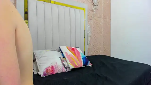 Snapshot of Ammy_Connor1 chatting on 15, 11, 2025 Ammy Connor1 online show from 15, 11, 2025