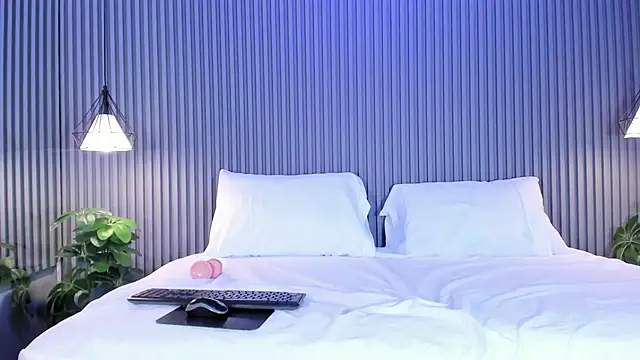 MaluDiaz online show from 10, 10, 2025