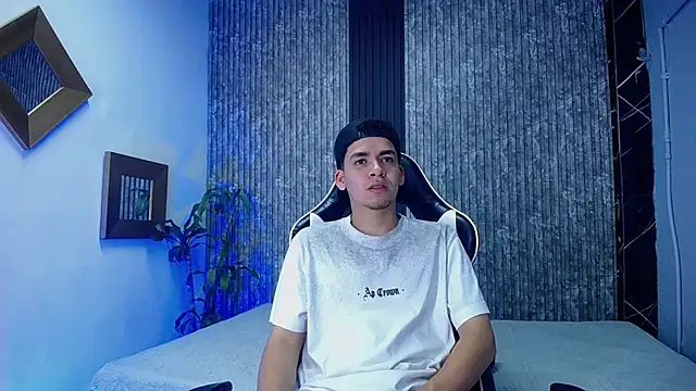 Mike 0233  online show from 16, 10, 2025