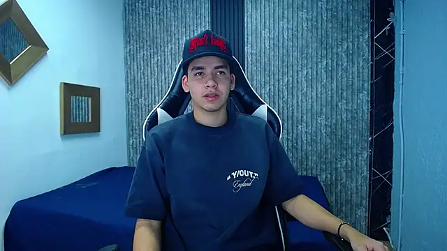 Mike 0233  online show from 28, 11, 2025