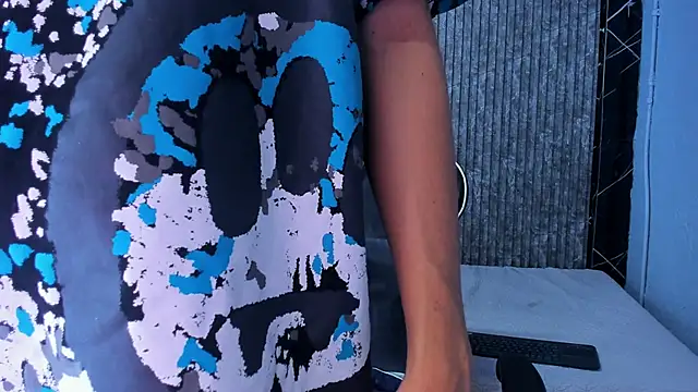 Mike 0233  online show from 17, 10, 2025