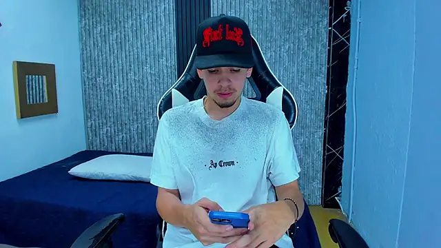 Mike 0233  online show from 9, 1, 2026