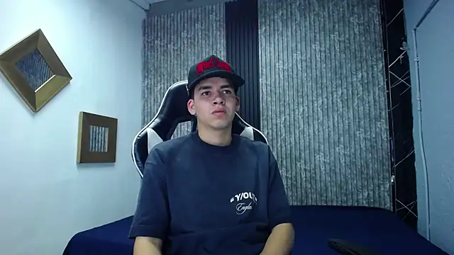 Mike 0233  online show from 23, 11, 2025