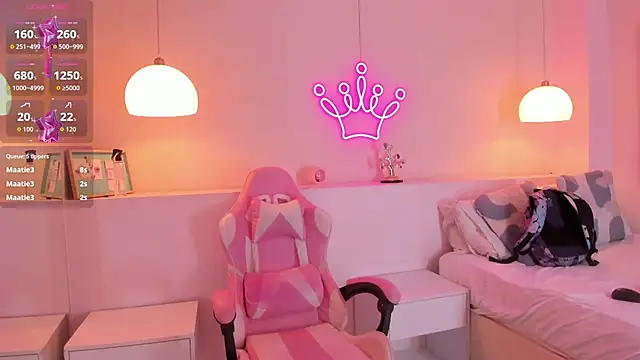 violeth hill online show from 25, 10, 2025