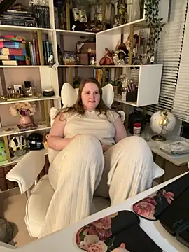 GingerSnap33 online show from 1, 11, 2025