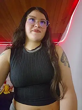 juli05star20 online show from 5, 4, 2026