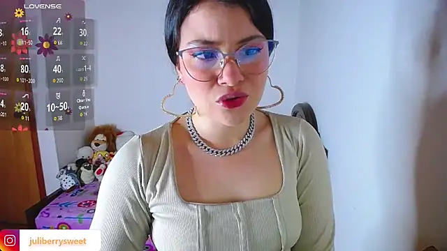 juli05star20 online show from 21, 10, 2025