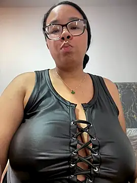 XMara online show from 17, 12, 2025