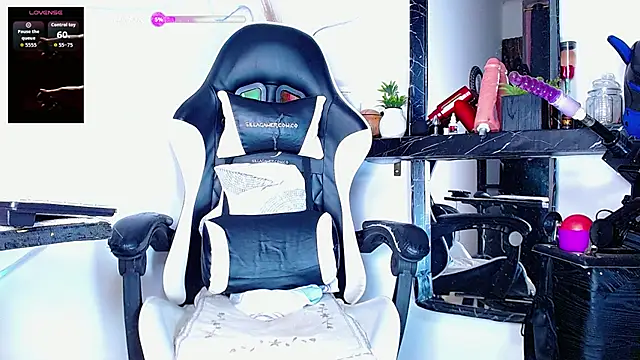 the dog lian online show from 4, 12, 2025