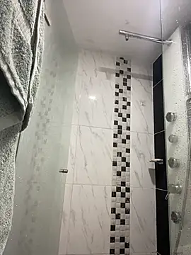 thaliacollins online show from 28, 9, 2025