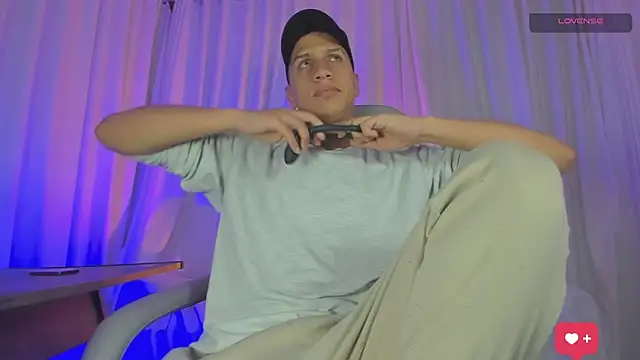 Snapshot of matt_benji chatting on 18, 3, 2025 matt benji online show from 18, 3, 2025