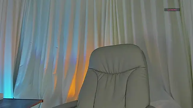 Snapshot of matt_benji chatting on 7, 3, 2025 matt benji online show from 7, 3, 2025