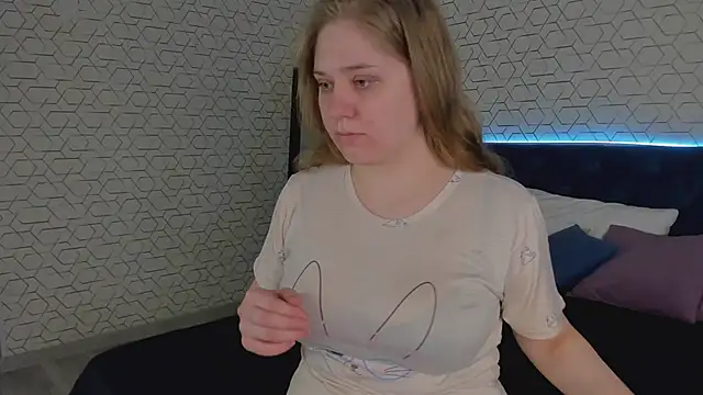 Megan Violer online show from 15, 4, 2026