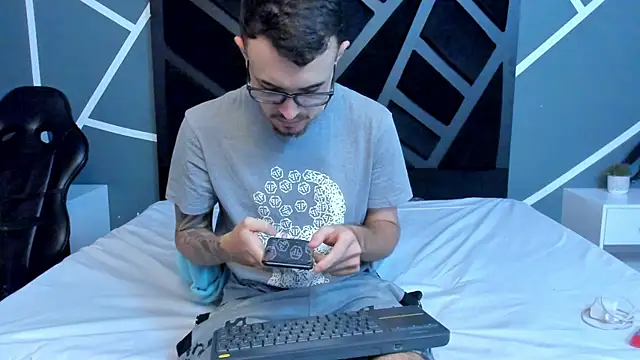 CodyWalkerR online show from 11, 3, 2025