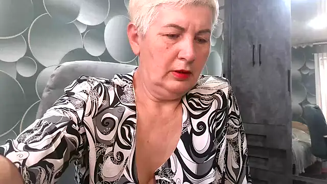 Snapshot of NicoleOlla chatting on 3, 10, 2025 NicoleOlla online show from 3, 10, 2025