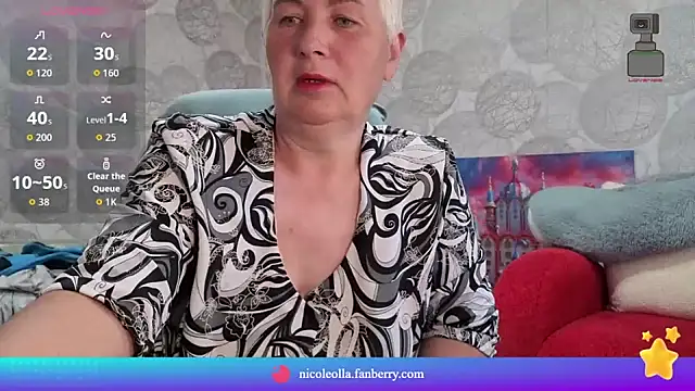 NicoleOlla online show from 13, 5, 2026