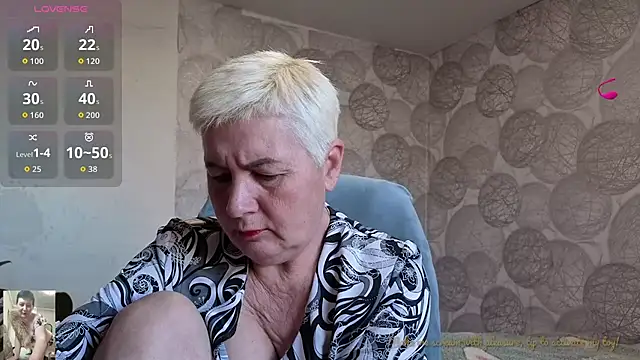 Snapshot of NicoleOlla chatting on 19, 10, 2025 NicoleOlla online show from 19, 10, 2025