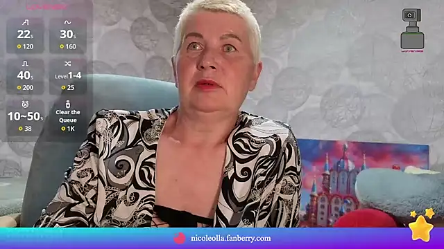 NicoleOlla online show from 13, 5, 2026