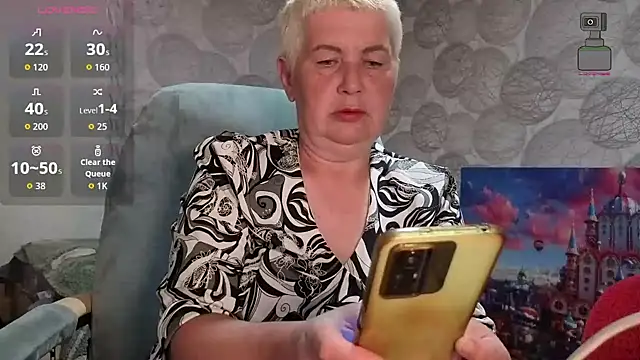 NicoleOlla online show from 8, 5, 2026