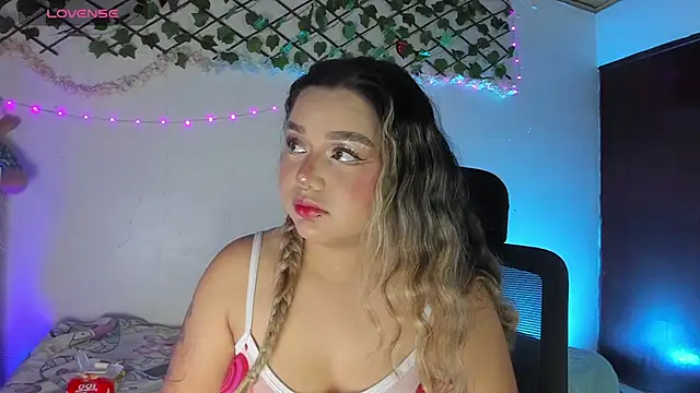 Snapshot of Pucaa_ chatting on 19, 7, 2026 Pucaa online show from 19, 7, 2026