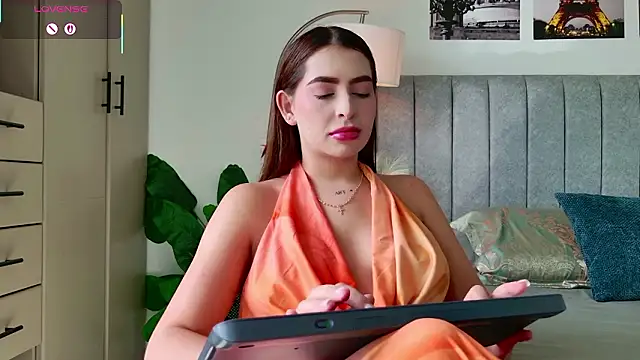 Snapshot of caralella chatting on 1, 2, 2026 caralella online show from 1, 2, 2026