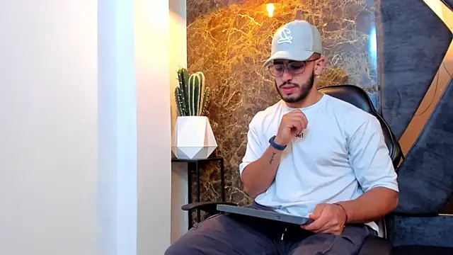 Liam Kleiin online show from 21, 9, 2025