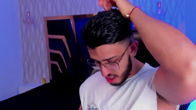 Snapshot of Liam_Kleiin chatting on 20, 2, 2026 Liam Kleiin online show from 20, 2, 2026