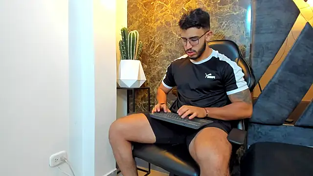 Liam Kleiin online show from 20, 9, 2025