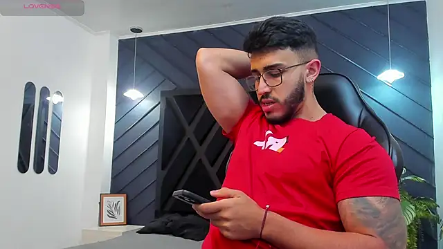 Liam Kleiin online show from 5, 11, 2025