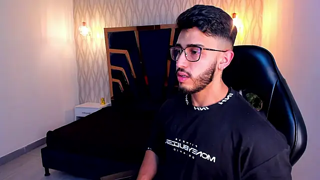 Snapshot of Liam_Kleiin chatting on 17, 1, 2026 Liam Kleiin online show from 17, 1, 2026