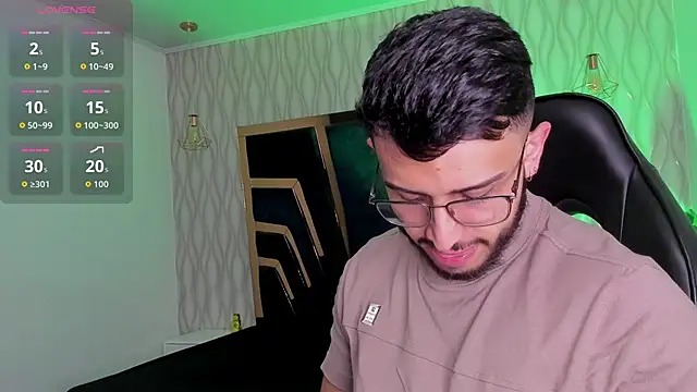 Snapshot of Liam_Kleiin chatting on 18, 2, 2026 Liam Kleiin online show from 18, 2, 2026