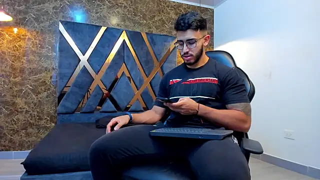 Liam Kleiin online show from 25, 9, 2025