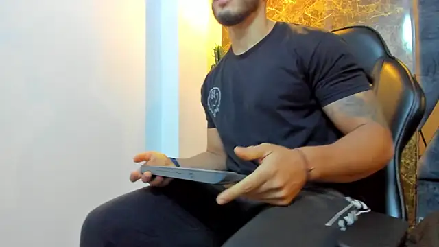 Liam Kleiin online show from 19, 9, 2025