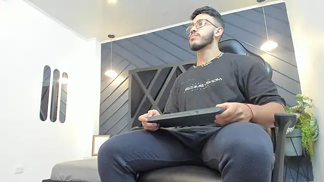 Liam Kleiin online show from 29, 9, 2025