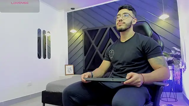 Liam Kleiin online show from 11, 10, 2025