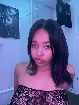 lovekaylaa online show from 5, 12, 2024