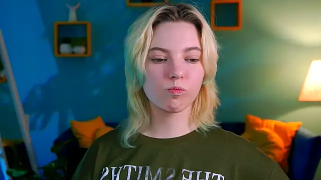 Snapshot of RocKStone_ chatting on 4, 3, 2025 RocKStone online show from 4, 3, 2025