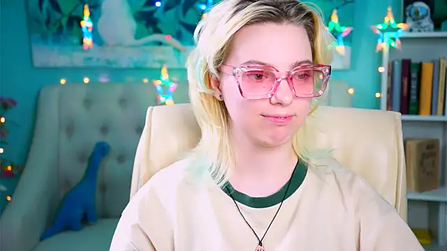 Snapshot of RocKStone_ chatting on 8, 3, 2025 RocKStone online show from 8, 3, 2025