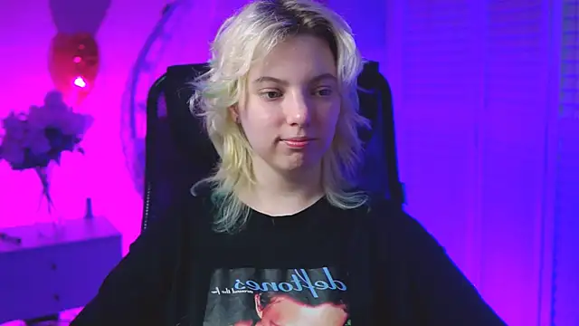 Snapshot of RocKStone_ chatting on 7, 3, 2025 RocKStone online show from 7, 3, 2025