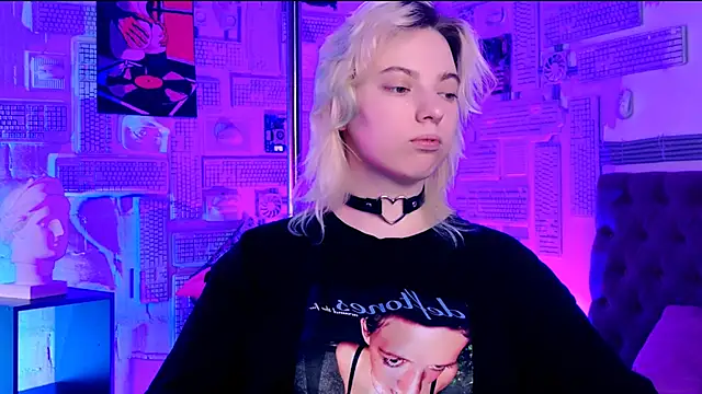 Snapshot of RocKStone_ chatting on 9, 3, 2025 RocKStone online show from 9, 3, 2025