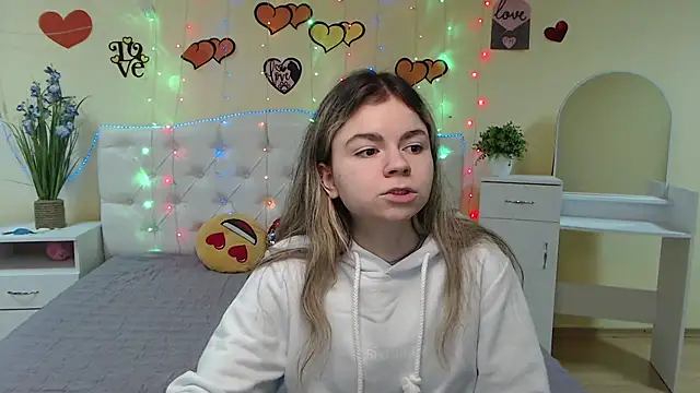 TinaRedly online show from 3, 3, 2025