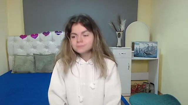 TinaRedly online show from 26, 9, 2025