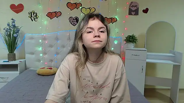 TinaRedly online show from 13, 3, 2025